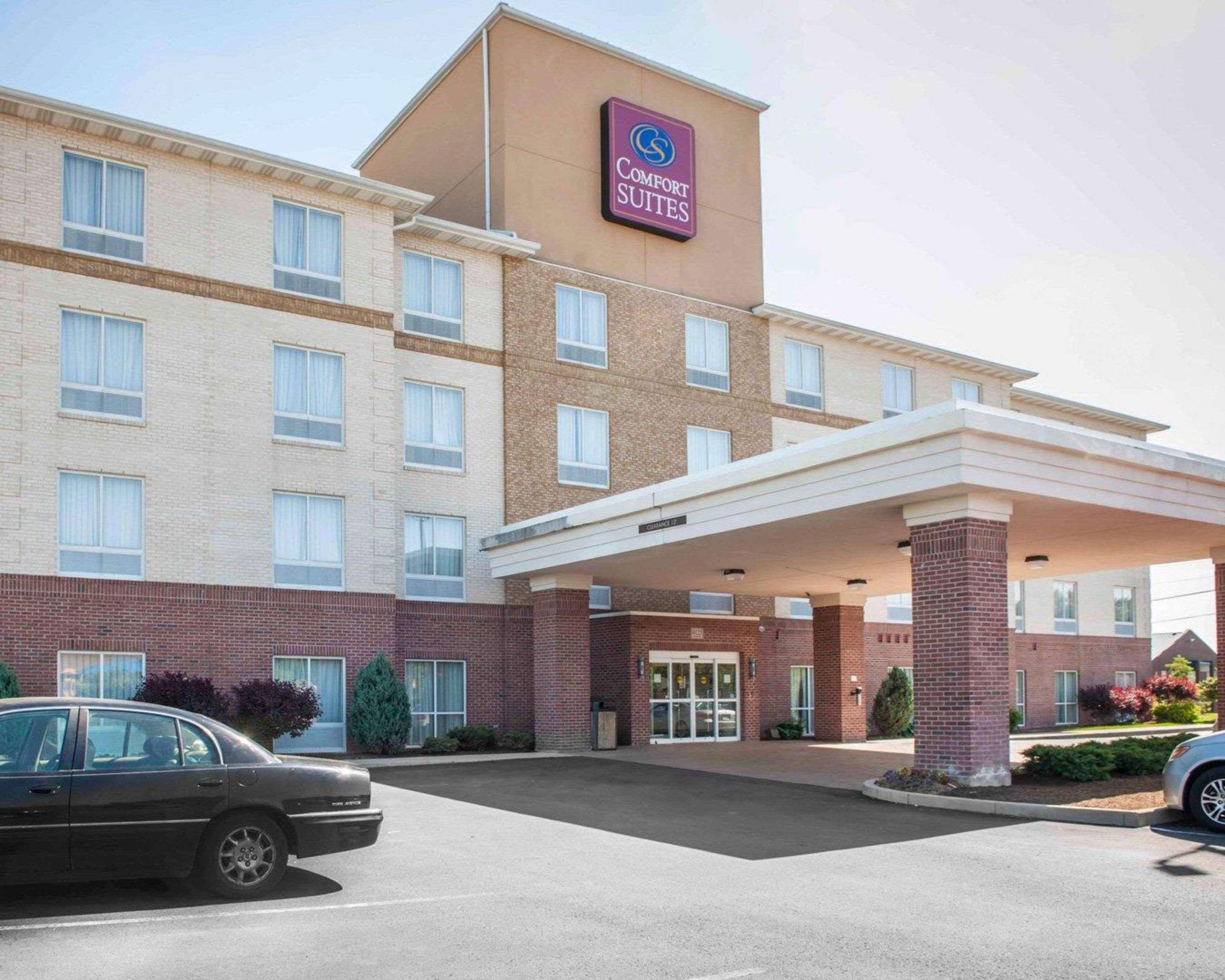 Comfort Suites Southport Exterior photo