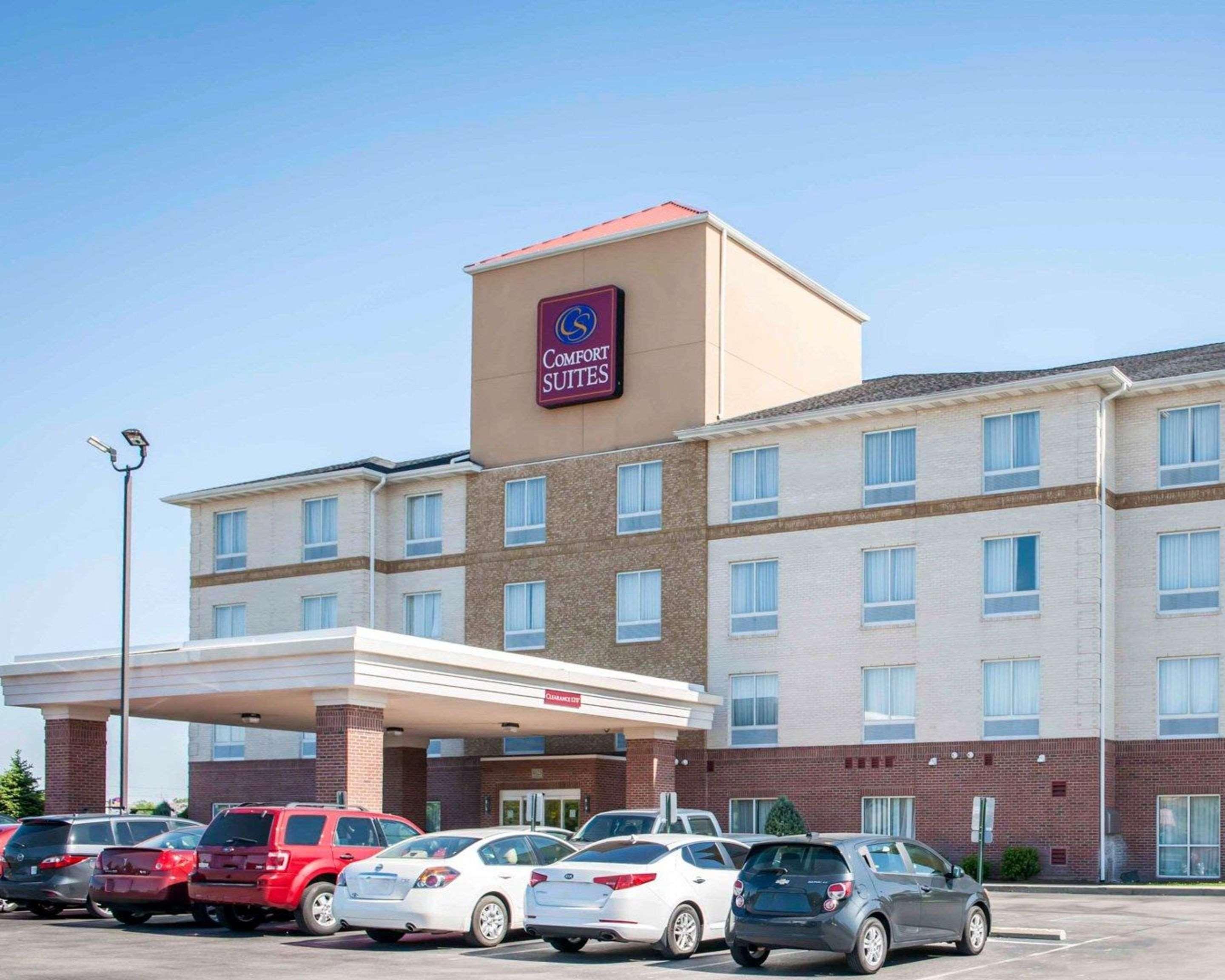 Comfort Suites Southport Exterior photo