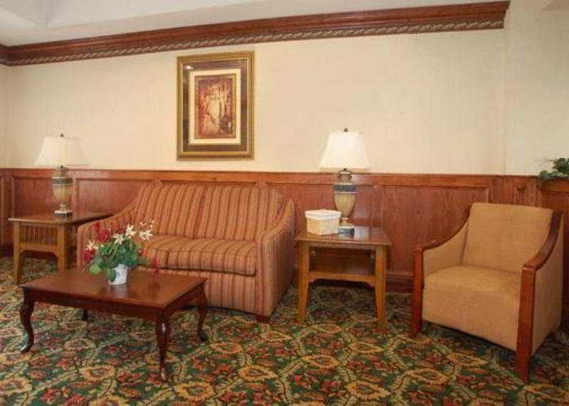 Comfort Suites Southport Exterior photo